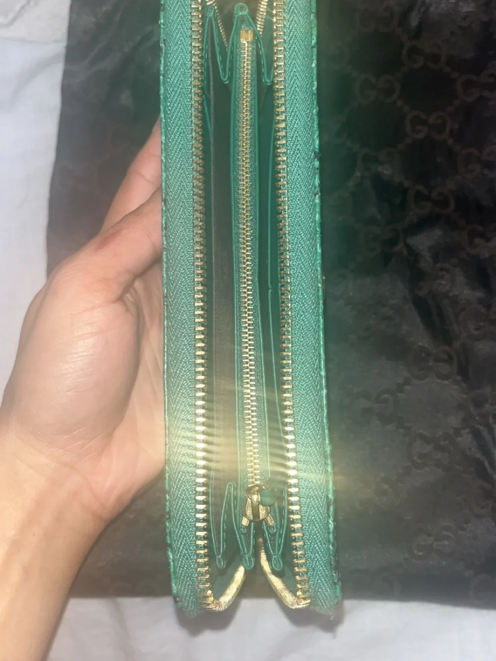 Gucci Emerald Green Python Zip Wallet with Gold Double G - Picture 11 of 16